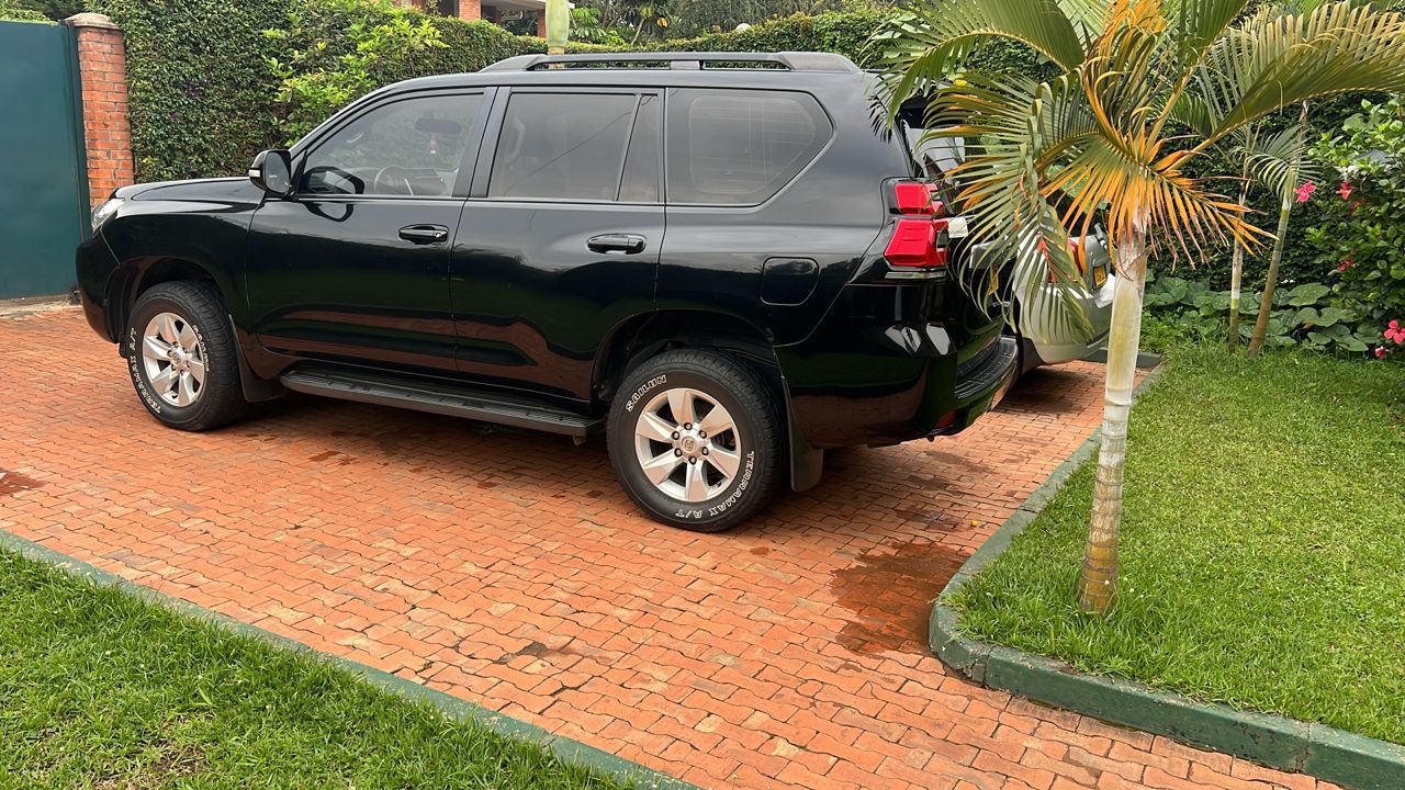 Executive Car Hire Rwanda. executive car rental Kigali. luxury executive cars Rwanda. corporate car hire Rwanda. premium chauffeur service Rwanda.